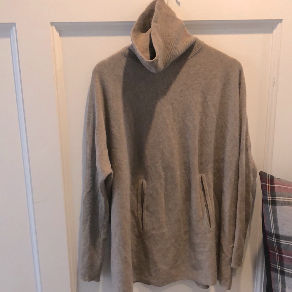 Garnet Hill Oversized Turtleneck Sweater, XS Runs LG, Camel Color (NOT on model)
